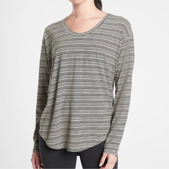 Athleta Cloudlight Stratus Long Sleeve Stripe Top size medium-EUC - Picture 1 of 4